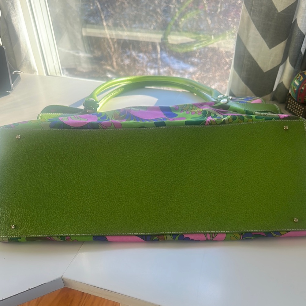Kate Spade Green and Pink Travel Bag with Tropical Print - Picture 8 of 11